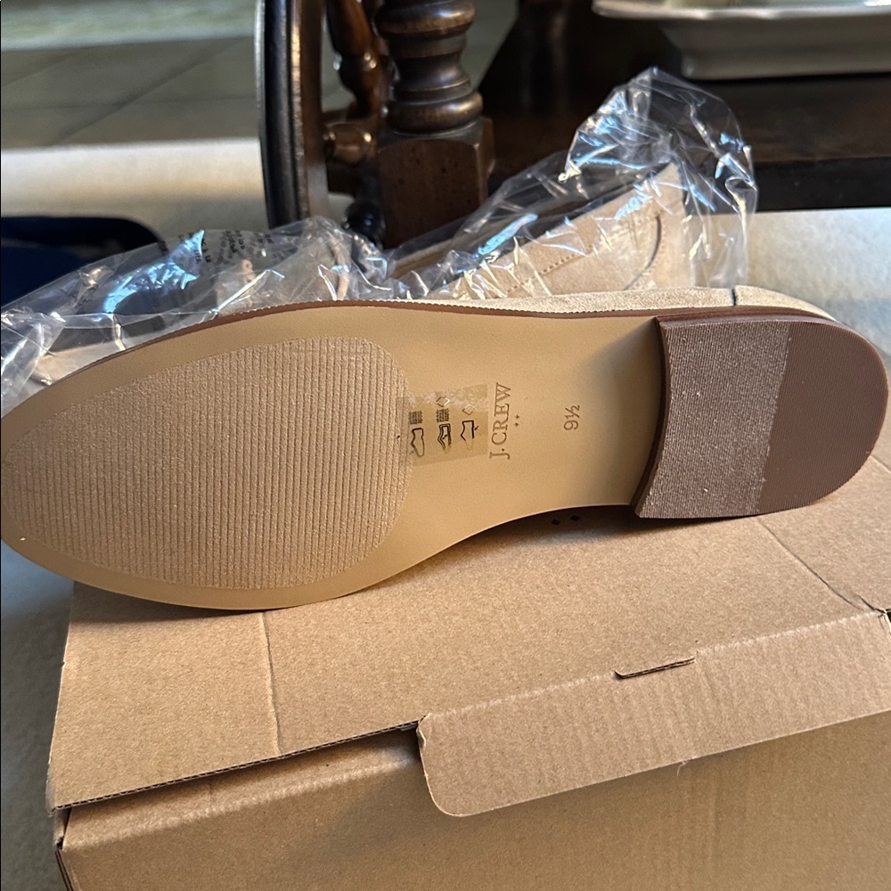 NWT J Crew Women's Beige Suede Loafers - Picture 4 of 8
